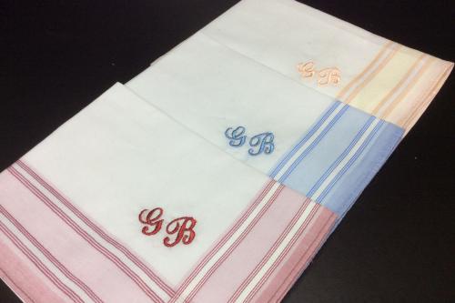 Taschentuch Gina mit Stickerei / Monogramm